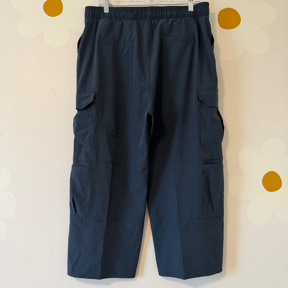 Albion Wide Leg Cropped Cargo Pants in True Blue Gray Audrey - Picture 4 of 10